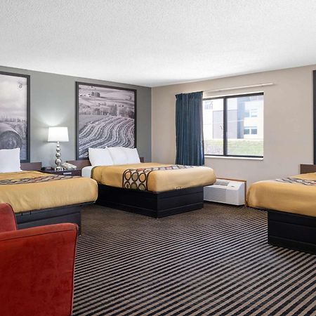 ซูเปอร์ 8 ฮัมโบลต์ Hotel Humboldt ภายนอก รูปภาพ