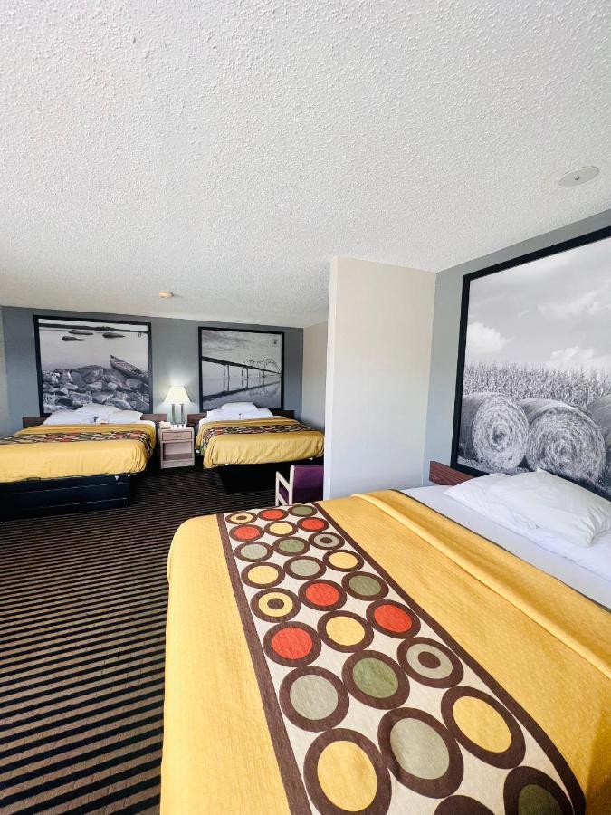 ซูเปอร์ 8 ฮัมโบลต์ Hotel Humboldt ภายนอก รูปภาพ