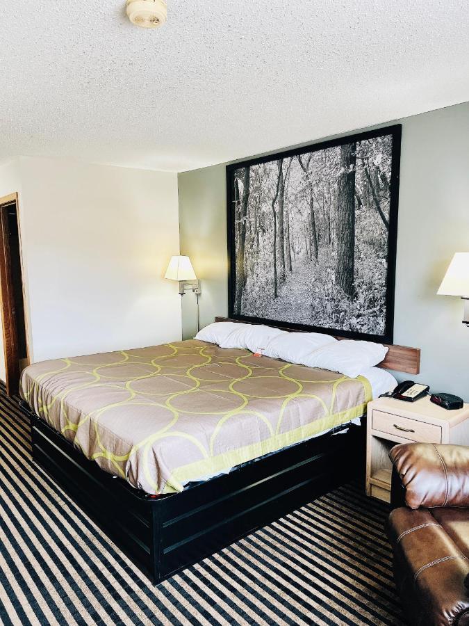 ซูเปอร์ 8 ฮัมโบลต์ Hotel Humboldt ภายนอก รูปภาพ
