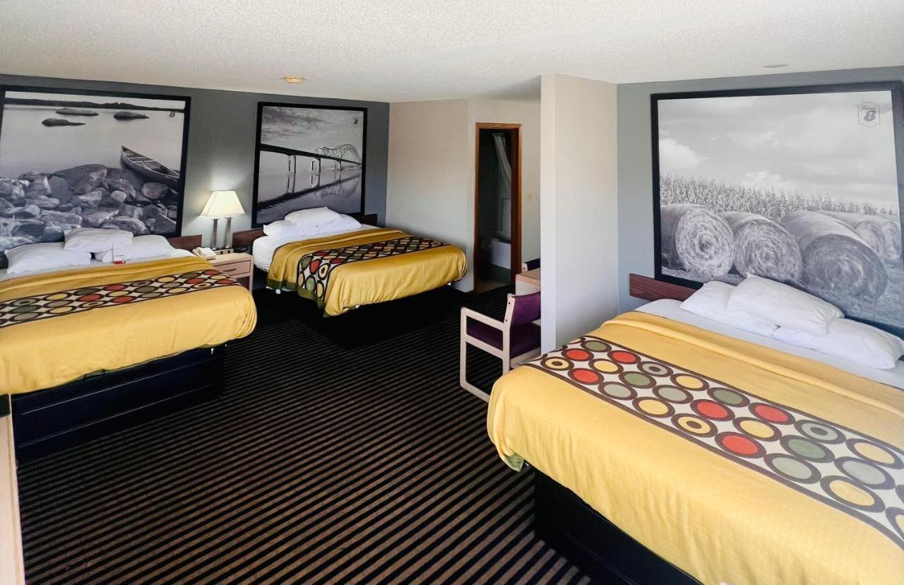 ซูเปอร์ 8 ฮัมโบลต์ Hotel Humboldt ภายนอก รูปภาพ