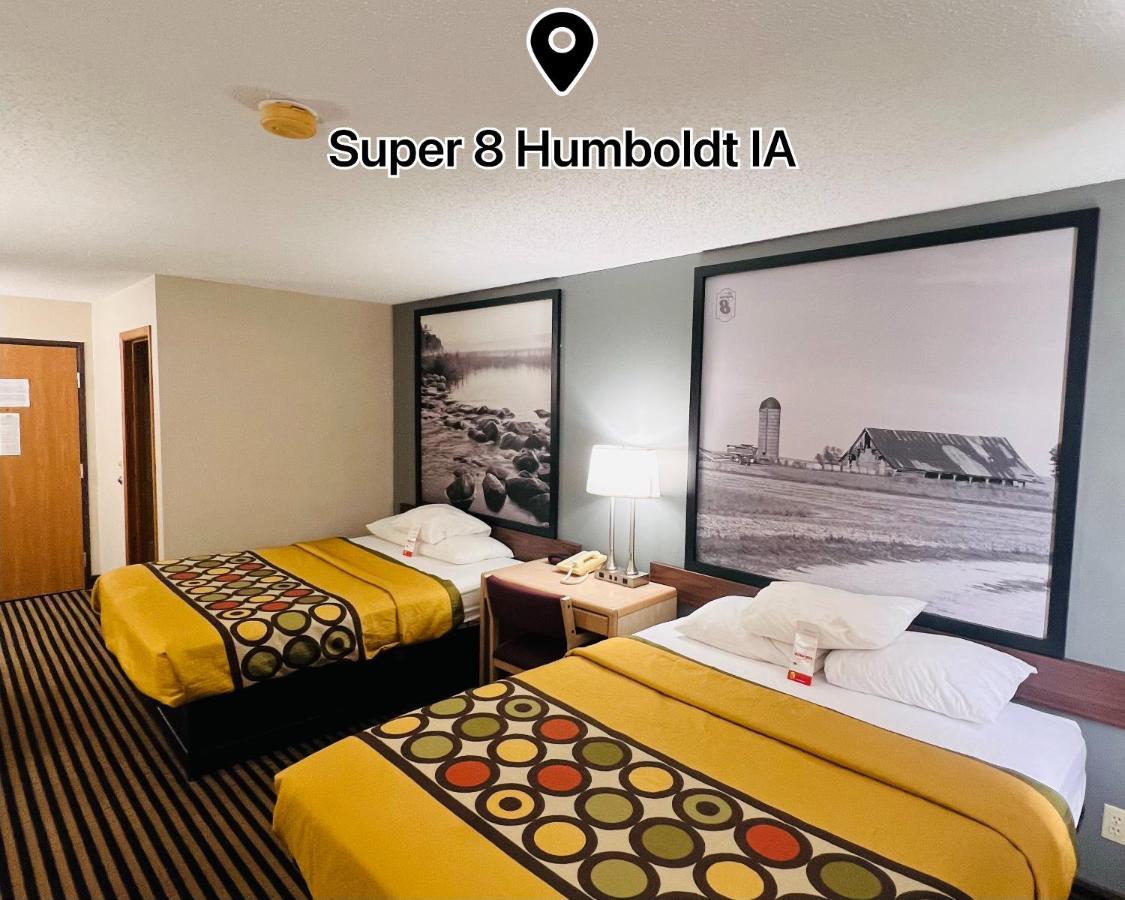 ซูเปอร์ 8 ฮัมโบลต์ Hotel Humboldt ภายนอก รูปภาพ