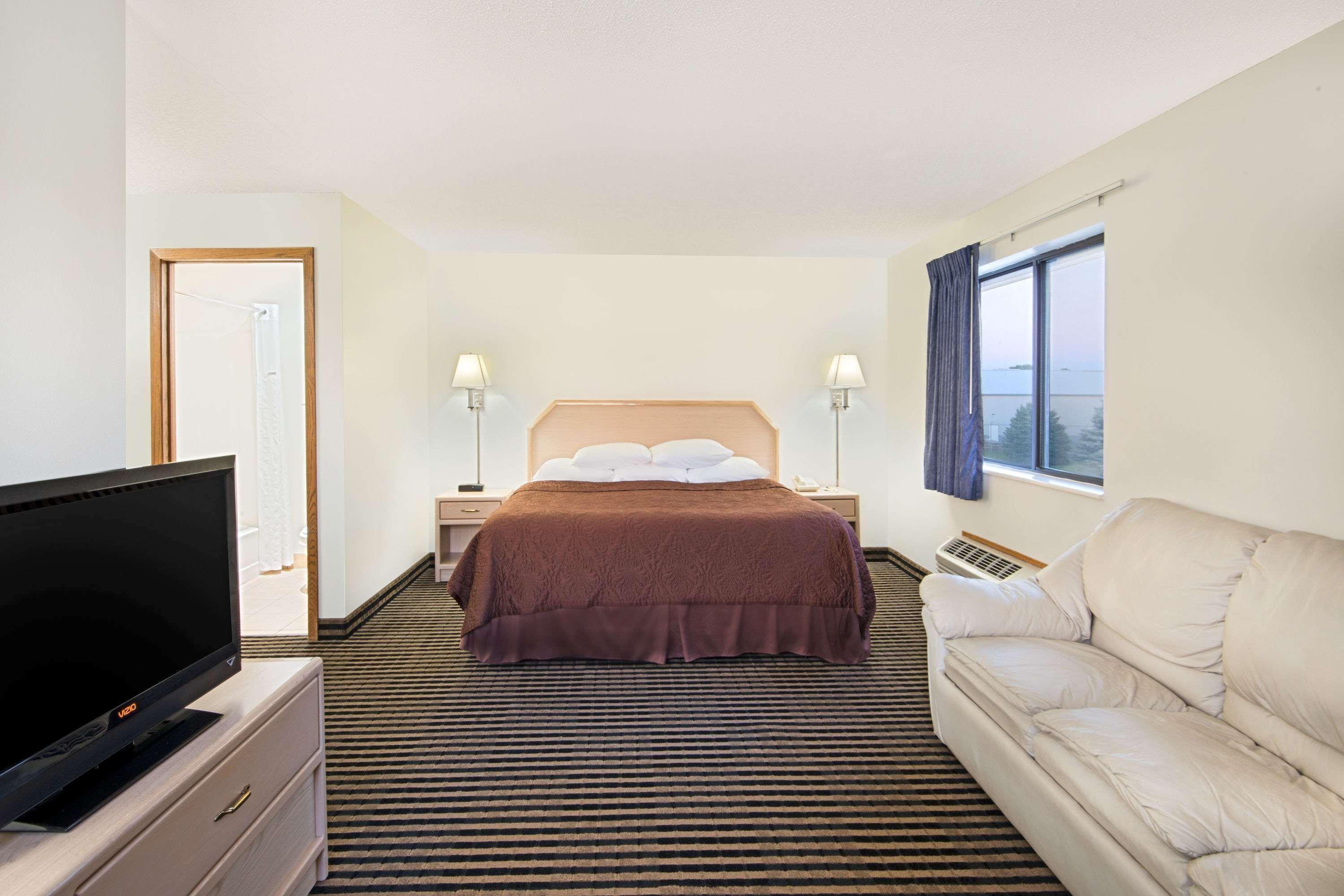 ซูเปอร์ 8 ฮัมโบลต์ Hotel Humboldt ภายนอก รูปภาพ