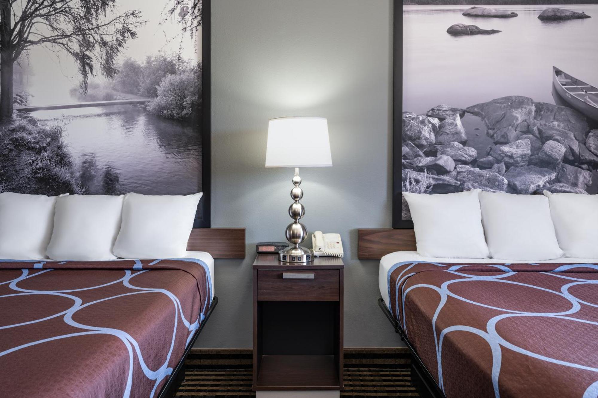 ซูเปอร์ 8 ฮัมโบลต์ Hotel Humboldt ภายนอก รูปภาพ