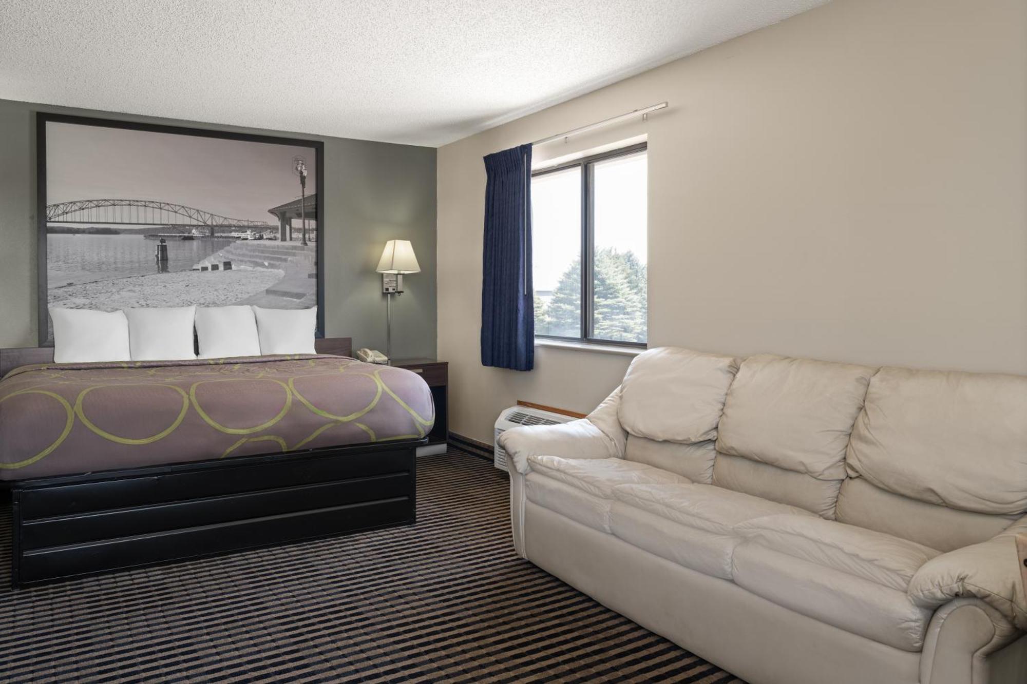 ซูเปอร์ 8 ฮัมโบลต์ Hotel Humboldt ภายนอก รูปภาพ