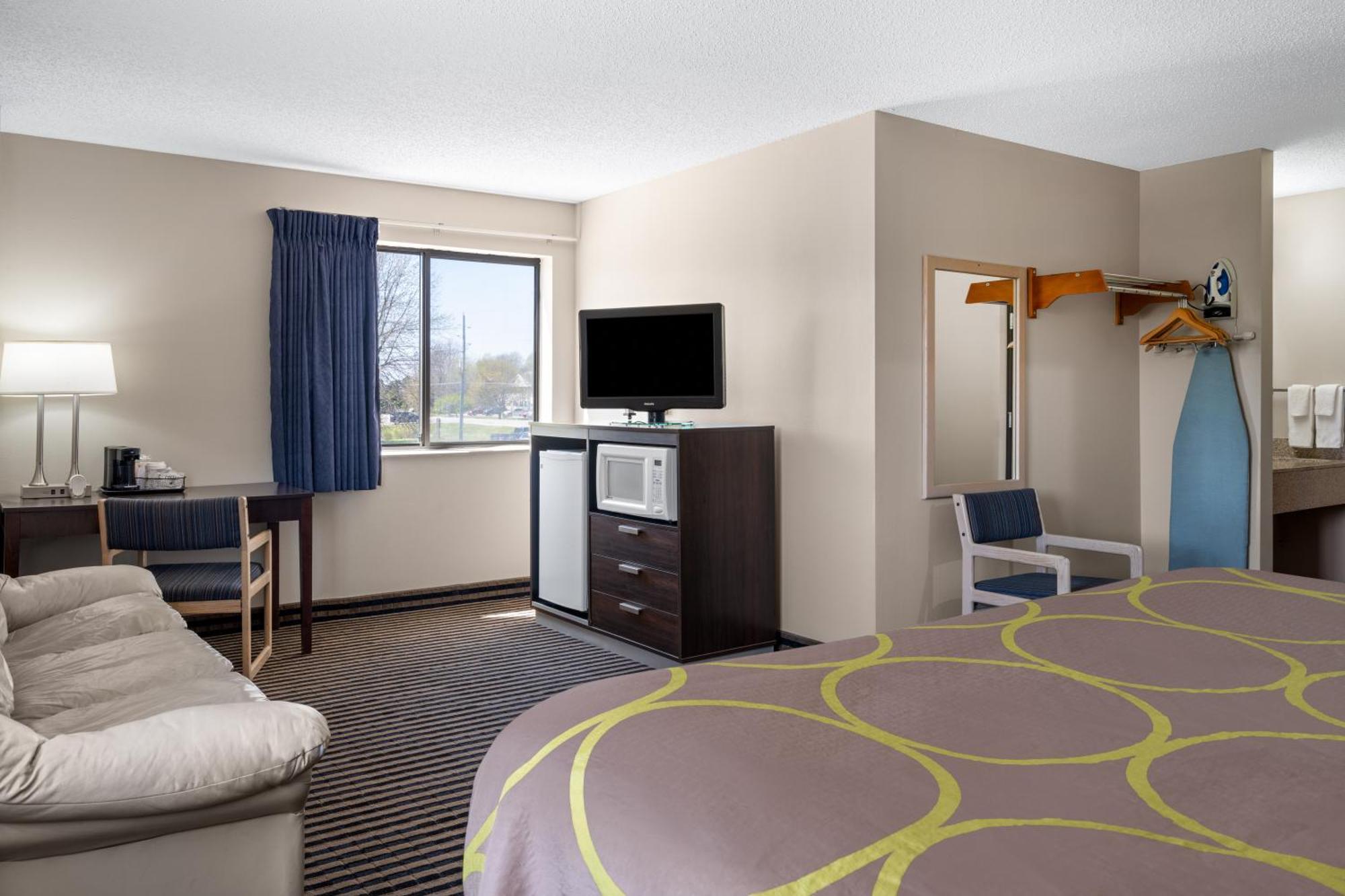 ซูเปอร์ 8 ฮัมโบลต์ Hotel Humboldt ภายนอก รูปภาพ