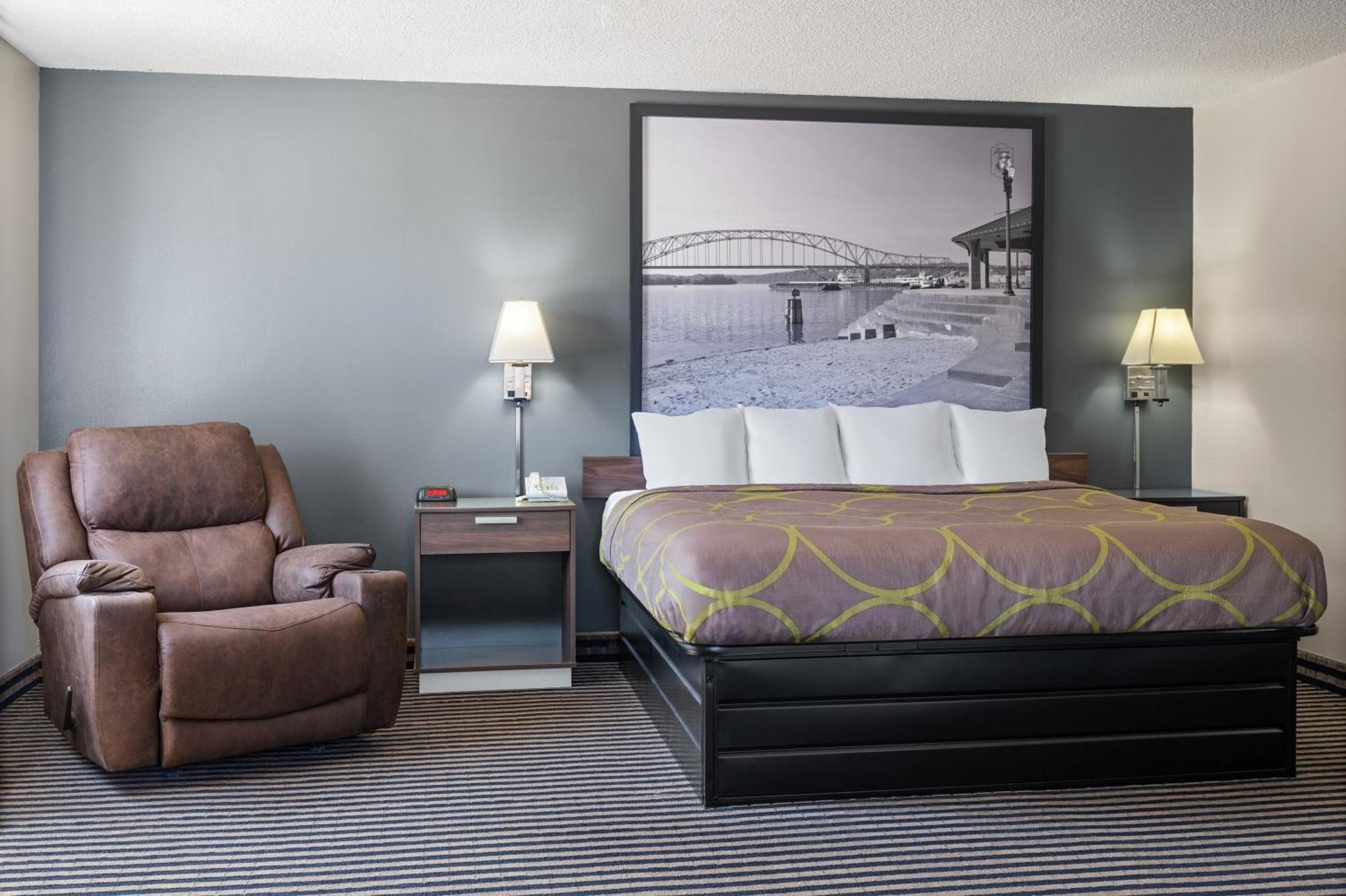 ซูเปอร์ 8 ฮัมโบลต์ Hotel Humboldt ภายนอก รูปภาพ