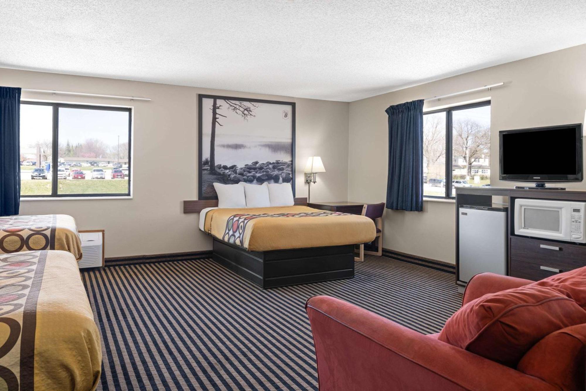 ซูเปอร์ 8 ฮัมโบลต์ Hotel Humboldt ภายนอก รูปภาพ